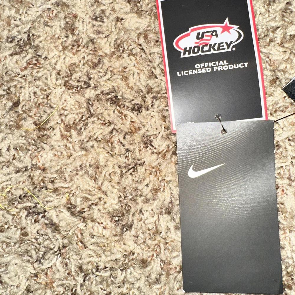 Nike USA Hockey Away 2022 Olympic Jersey - Picture 8 of 11